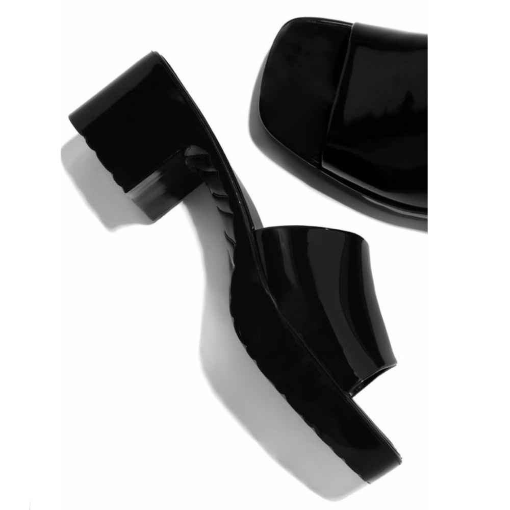 Woman’s black jelly mule sandal - Picture 4 of 9